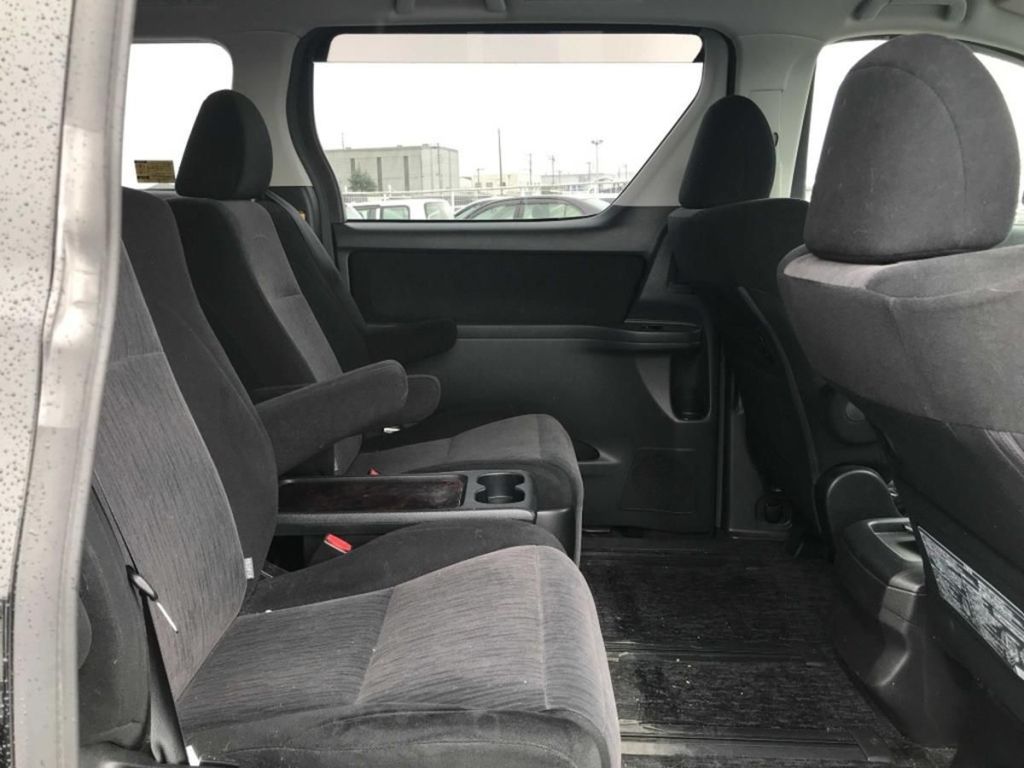 Used Toyota Vellfire 2013 for sale - 76662916: Photo 8