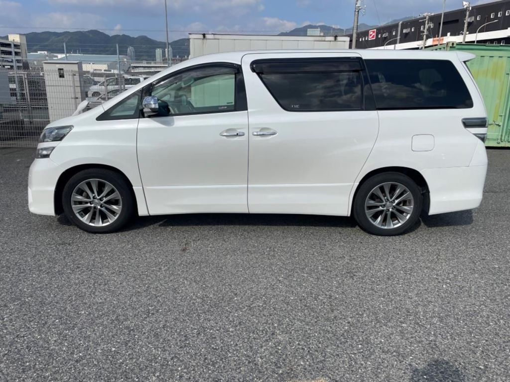 Used Toyota Vellfire 2010 for sale - 76664986: Photo 8