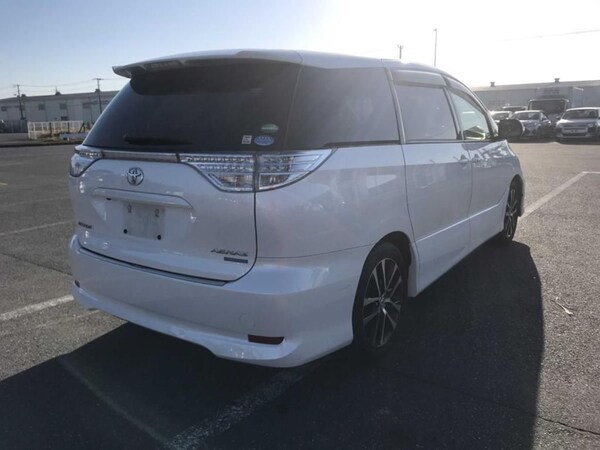 Used Toyota Estima 2013 for sale - 69800620: Photo 5