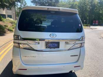 Used Toyota Vellfire 2014 for sale - 73725633: Photo