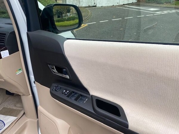 Used Toyota Alphard 2013 for sale - 71964076: Photo 18