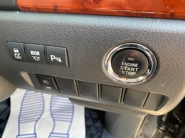 Used Toyota Vellfire 2009 for sale - 73725632: Photo 19