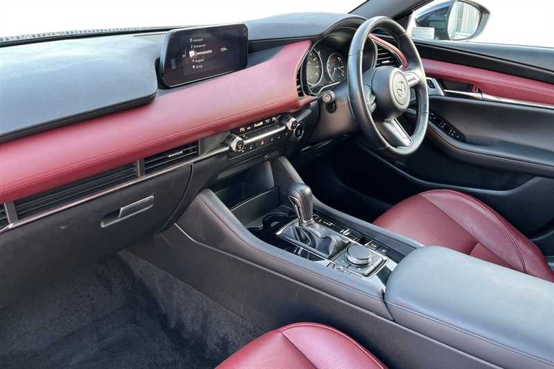 Used Mazda Mazda3 2021 for sale - 76901711: Photo 2