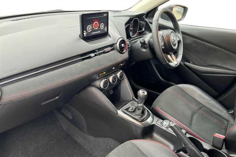 Used Mazda Mazda2 2023 for sale - 77540052: Photo 2