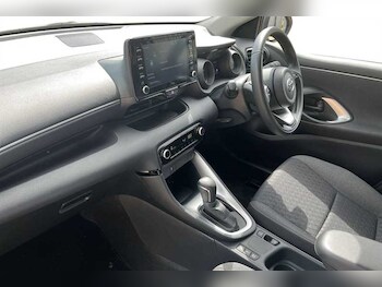 Used Toyota Yaris 2023 for sale - 78575877: Photo