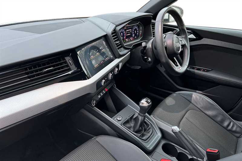 Used Audi A1 2019 for sale - 77146536: Photo 2