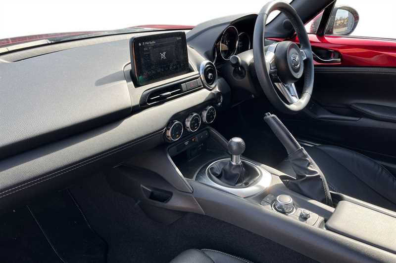 Used Mazda MX-5 2021 for sale - 77983516: Photo 2