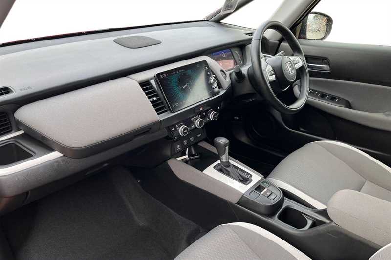 Used Honda Jazz 2021 for sale - 76624121: Photo 2