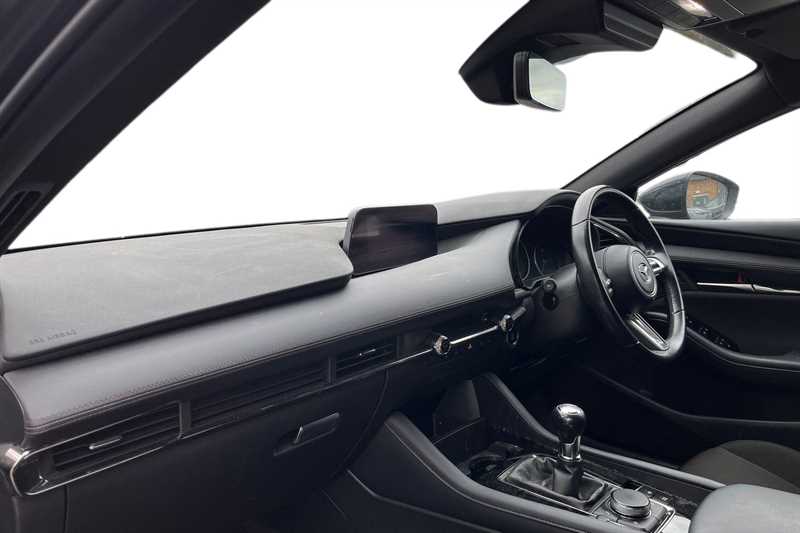 Used Mazda Mazda3 2022 for sale - 76400903: Photo 2