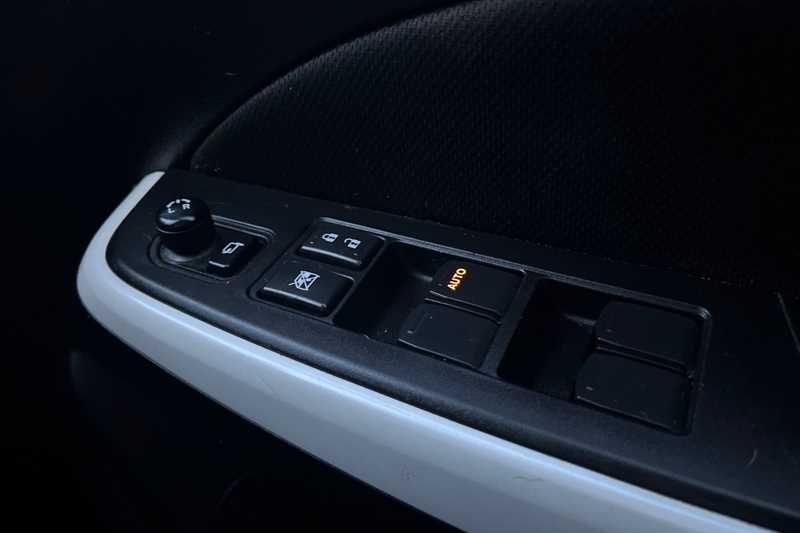 Used Suzuki Swift 2018 for sale - 77010688: Photo 18