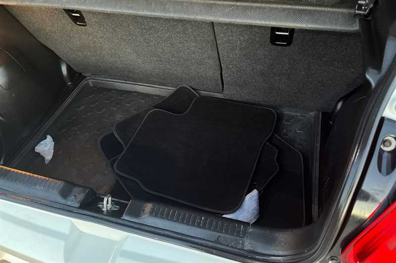 Used Suzuki Swift 2018 for sale - 77010688: Photo 19