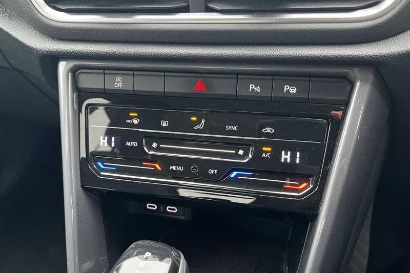 Used Volkswagen T-Roc 2022 for sale - 77686041: Photo 16