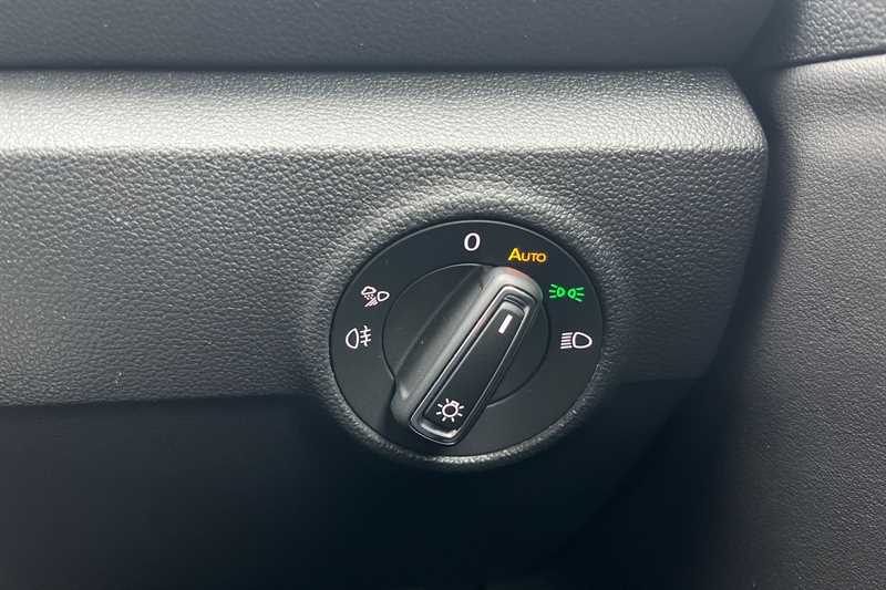 Used Volkswagen T-Roc 2022 for sale - 77686041: Photo 23