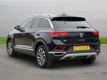 Used Volkswagen T-Roc 2022 for sale - 77686041: Photo