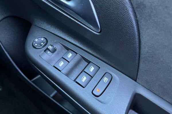 Used Vauxhall Corsa 2022 for sale - 76044667: Photo 18