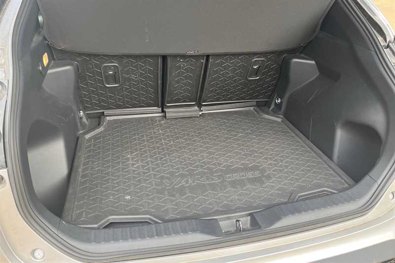 Used Toyota Yaris Cross 2023 for sale - 76003774: Photo 17