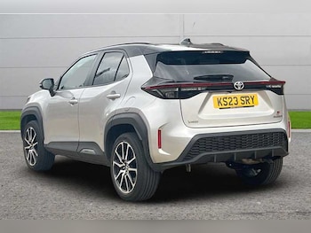 Used Toyota Yaris Cross 2023 for sale - 76003774: Photo 3