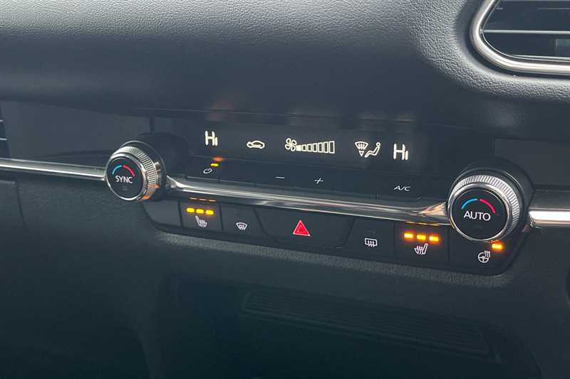 Used Mazda CX-30 2022 for sale - 76875256: Photo 16