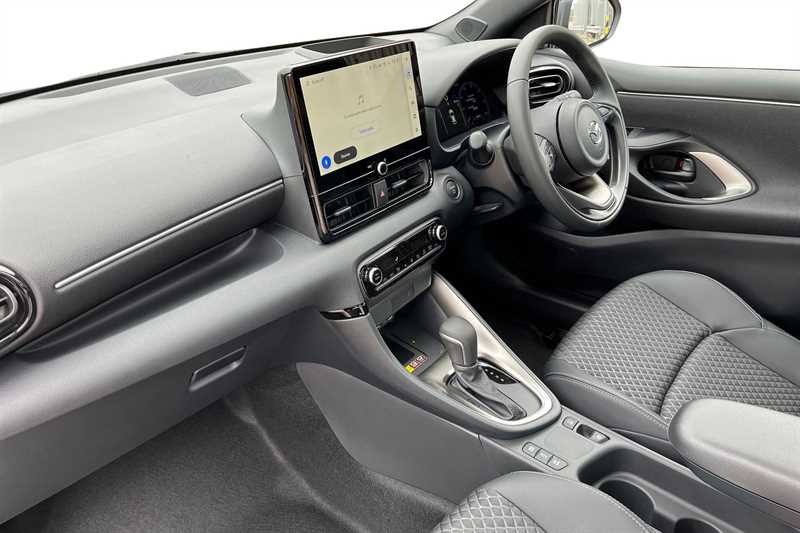 Used Mazda Mazda2 HYBRID 2025 for sale - 76937732: Photo 2