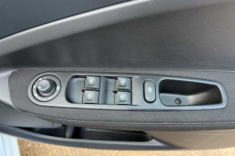 Used Renault Zoe for sale - 76563964: Photo 16