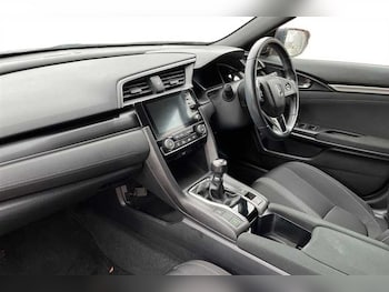 Used Honda Civic 2020 for sale - 76754862: Photo