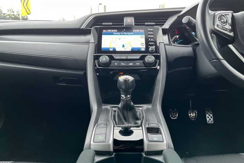 Used Honda Civic 2020 for sale - 76754862: Photo 30
