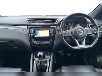 Used Nissan Qashqai 2018 for sale - 77164279: Photo