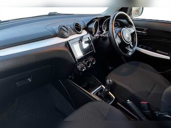 Used Suzuki Swift 2018 for sale - 76624157: Photo