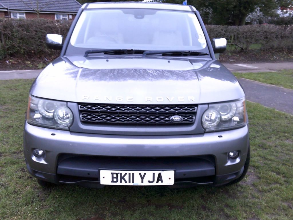 Used Land Rover Range Rover Sport 2011 for sale - 76972917: Photo 2