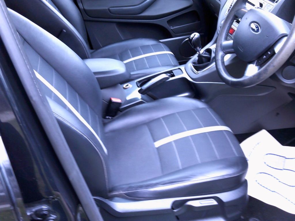 Used Ford Kuga 2011 for sale - 77845136: Photo 9