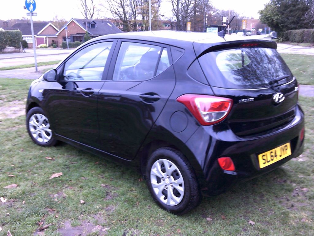 Used Hyundai i10 2014 for sale - 76595700: Photo 4