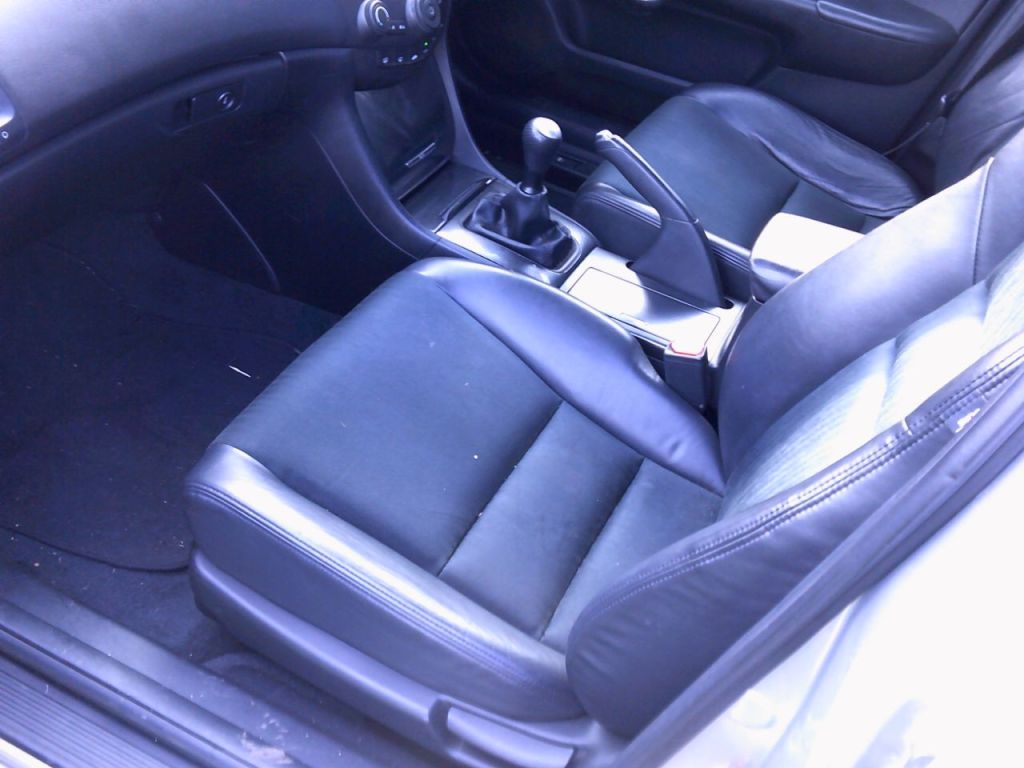 Used Honda Accord 2005 for sale - 76405761: Photo 8