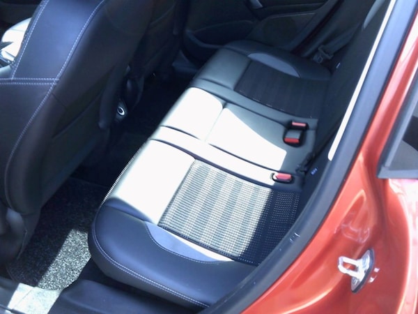 Used Peugeot 2008 2015 for sale - 75606561: Photo 13