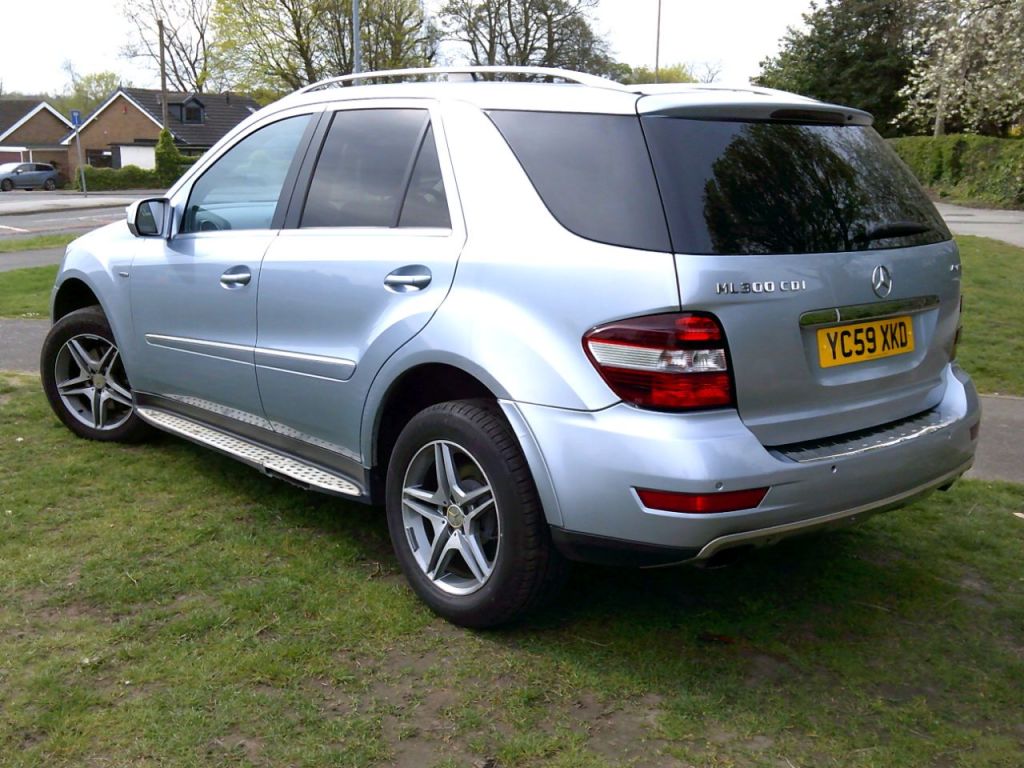 Used Mercedes-Benz M Class 2009 for sale - 78181957: Photo 4