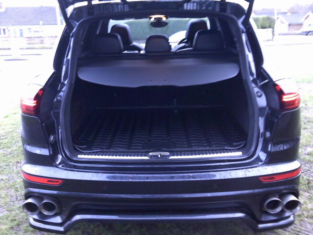 Used Porsche Cayenne 2015 for sale - 76972896: Photo 11