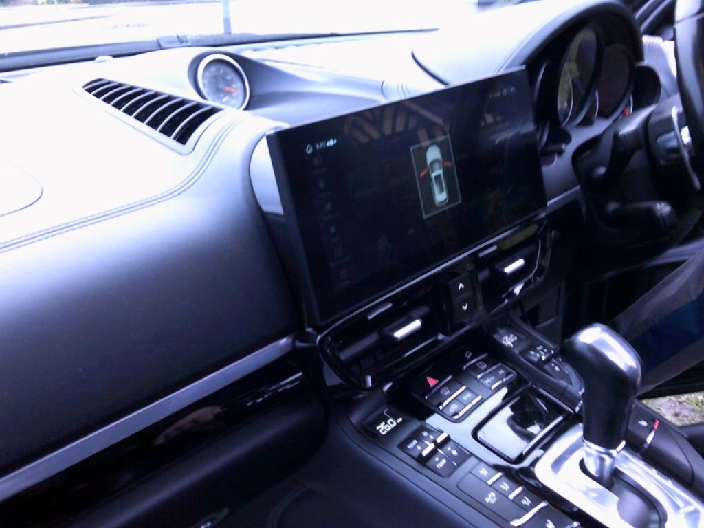 Used Porsche Cayenne 2015 for sale - 76972896: Photo 19