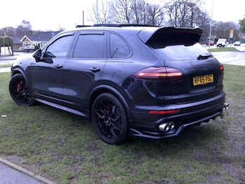 Used Porsche Cayenne 2015 for sale - 76972896: Photo