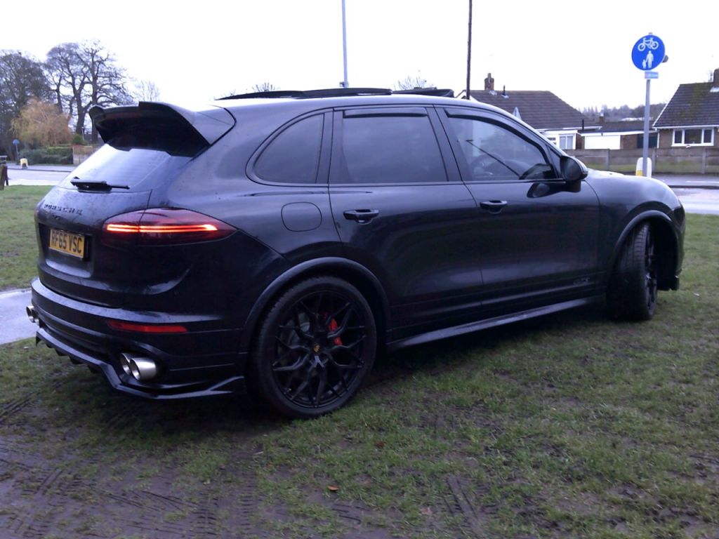 Used Porsche Cayenne 2015 for sale - 76972896: Photo 6