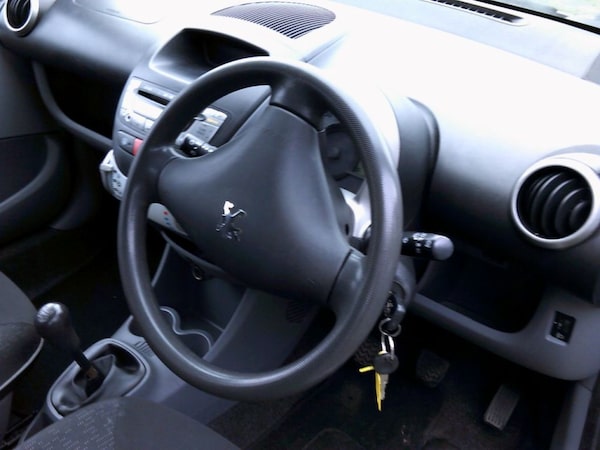 Used Peugeot 107 2010 for sale - 76209941: Photo 9