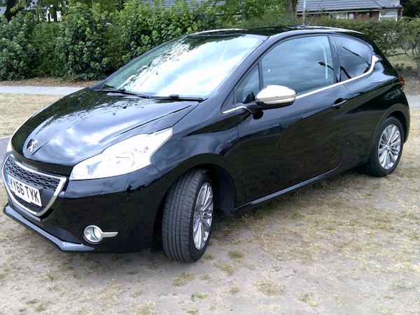 Used Peugeot 208 2016 for sale - 75134813: Photo 3
