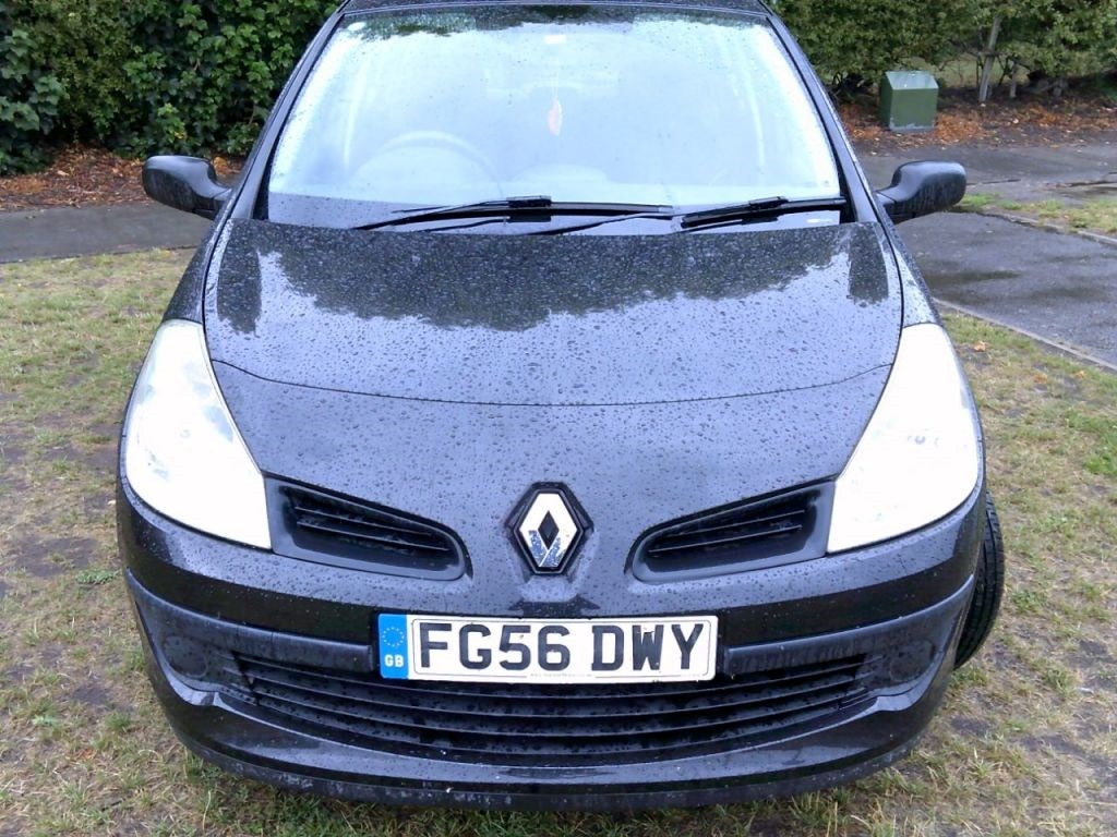 Renault Clio 2006 - 1.2 16V Expression 5dr - Image 2