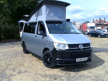 Used Volkswagen Transporter 2016 for sale - 79529146: Photo