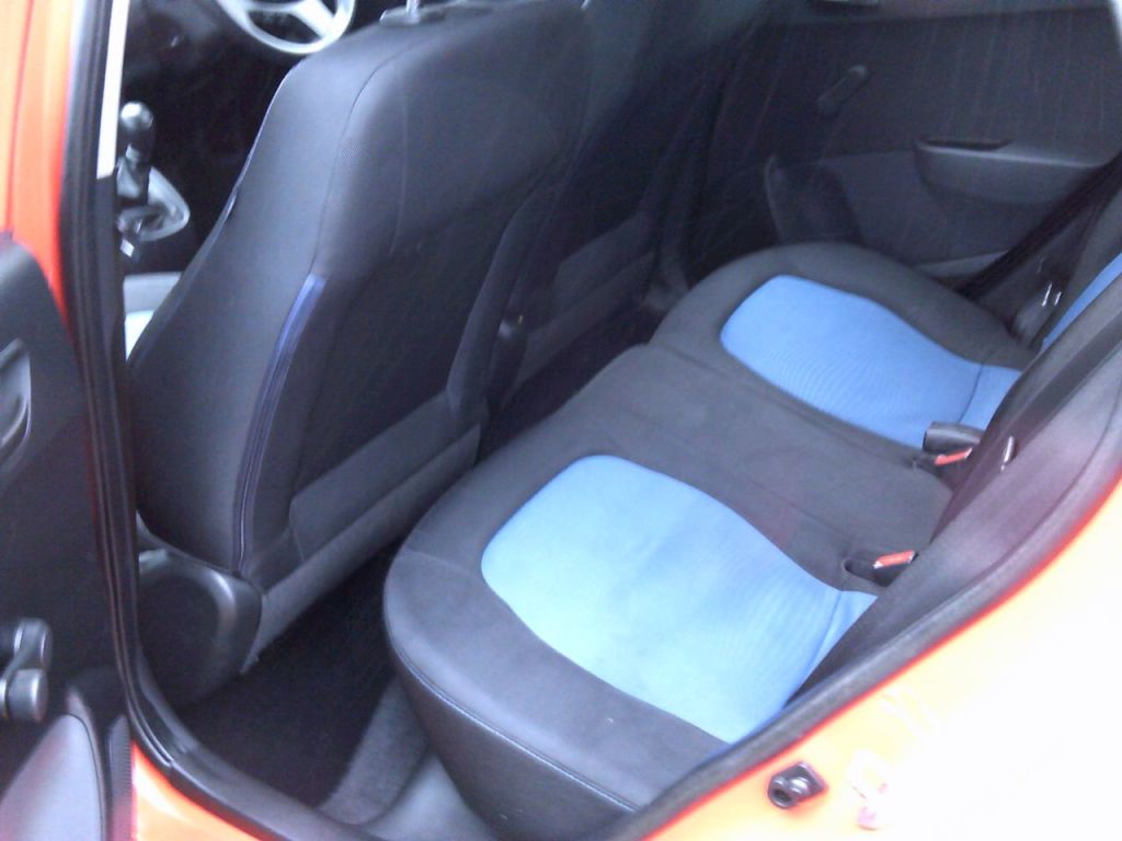 Used Hyundai i10 2018 for sale - 76664970: Photo 10