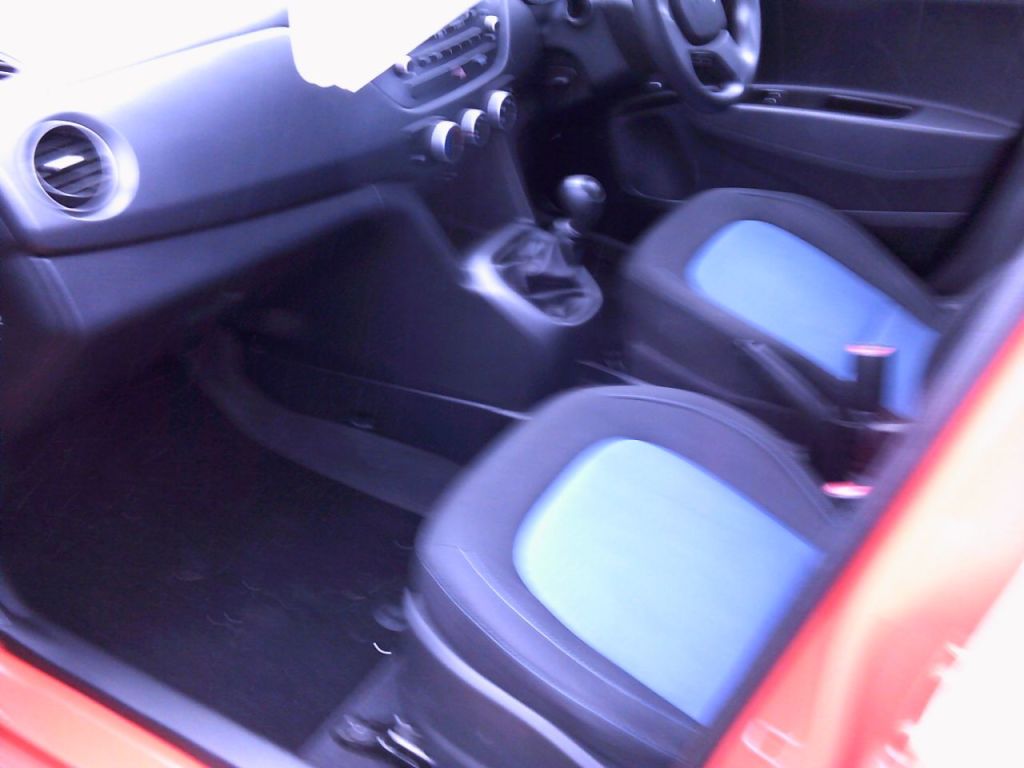 Used Hyundai i10 2018 for sale - 76664970: Photo 11