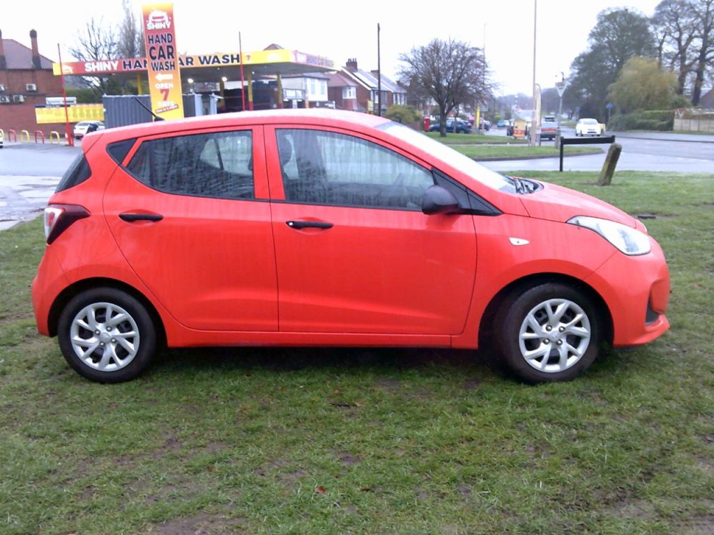 Used Hyundai i10 2018 for sale - 76664970: Photo 7