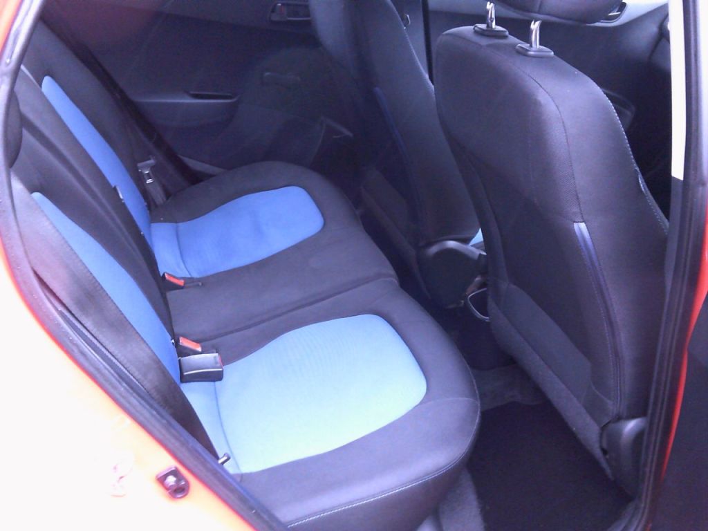 Used Hyundai i10 2018 for sale - 76664970: Photo 9