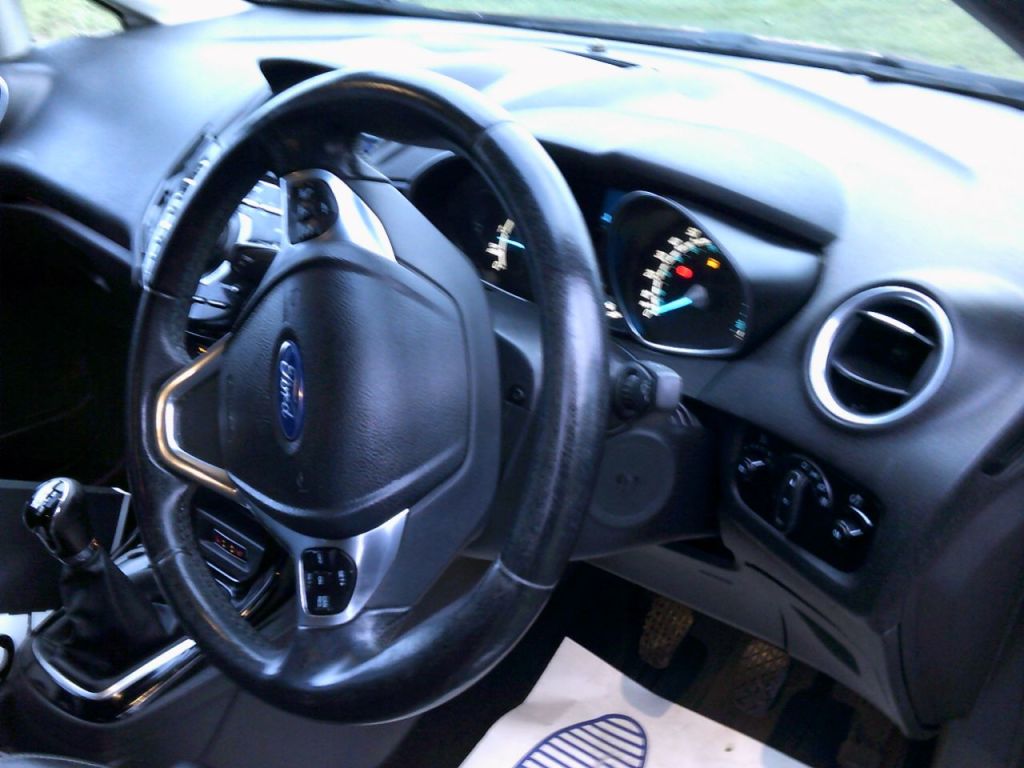 Used Ford Fiesta 2016 for sale - 76845104: Photo 9