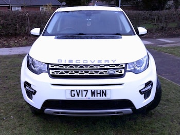 Used Land Rover Discovery Sport 2017 for sale - 76836132: Photo