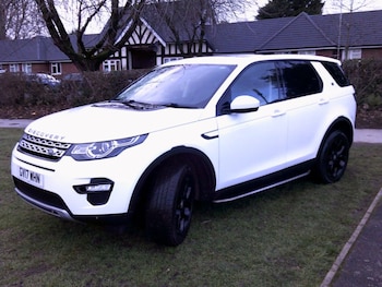 Used Land Rover Discovery Sport 2017 for sale - 76836132: Photo