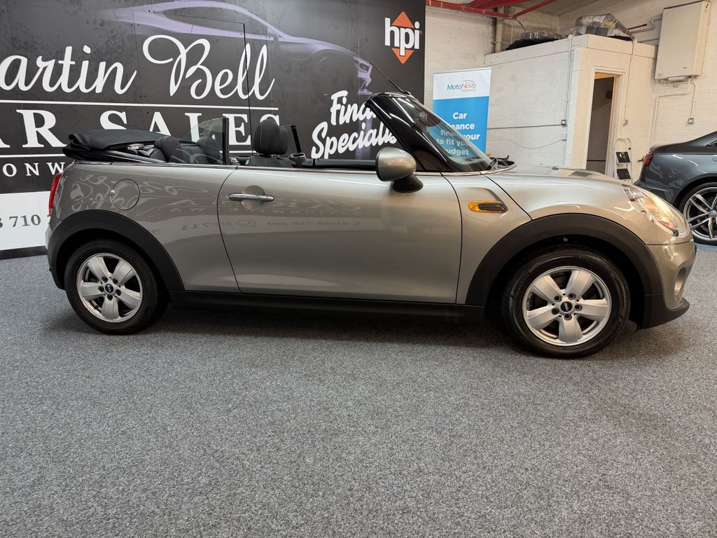 Used MINI Convertible 2017 for sale - 76792086: Photo 4
